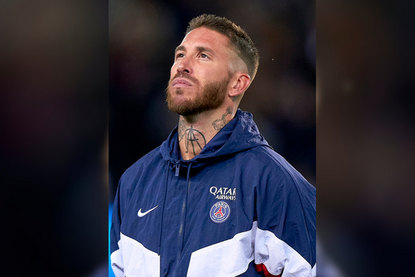Paris Saint-Germain (PSG) takımında top koşturan İspanyol savunmacı Sergio Ramos, sezon sonunda ayrılacağını duyurdu.