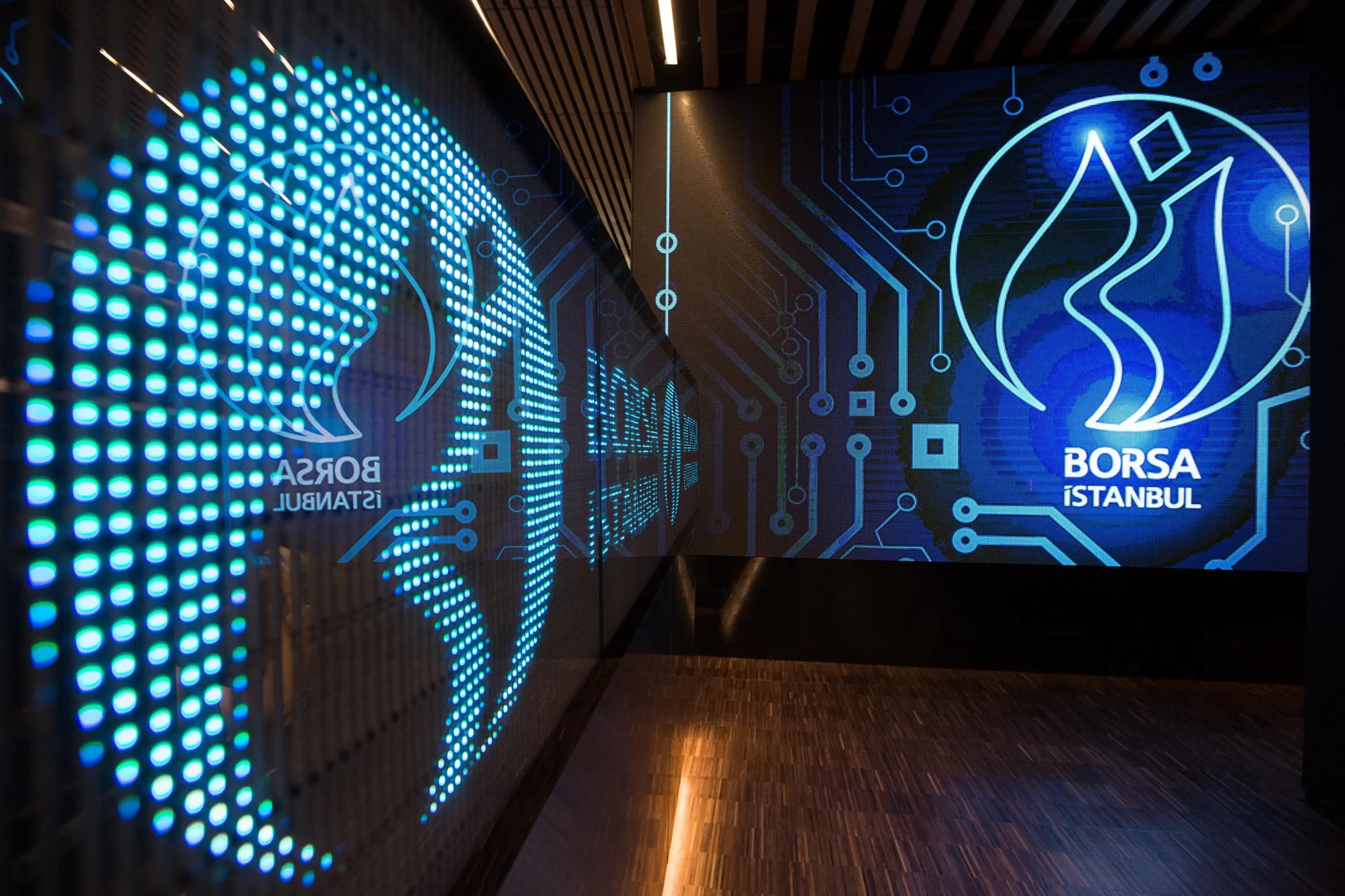 Borsa, güne yüzde 0,37'lik düşüşle başladı.