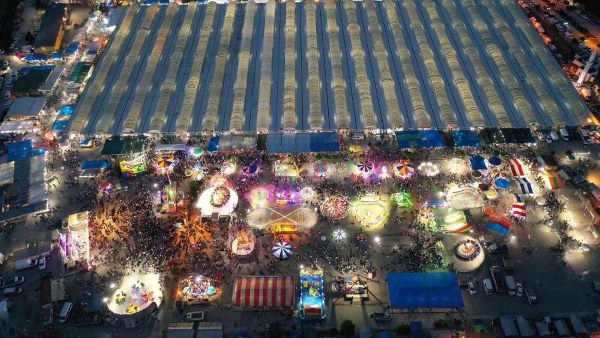 23 Bin 900 metrekare alanda kurulan ve bul yıl 57'ncisi gerçekleştirilen Gönen Panayırı vatandaşların yoğun ilgisine sahne oldu.
