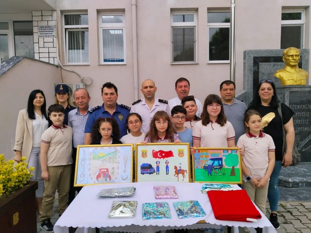 Vatandaşların huzur ve güvenliğini sağlamak amacıyla gece gündüz görev yapan Jandarma Teşkilatı, 184’ncü yılını çeşitli törenlerle kutladı.