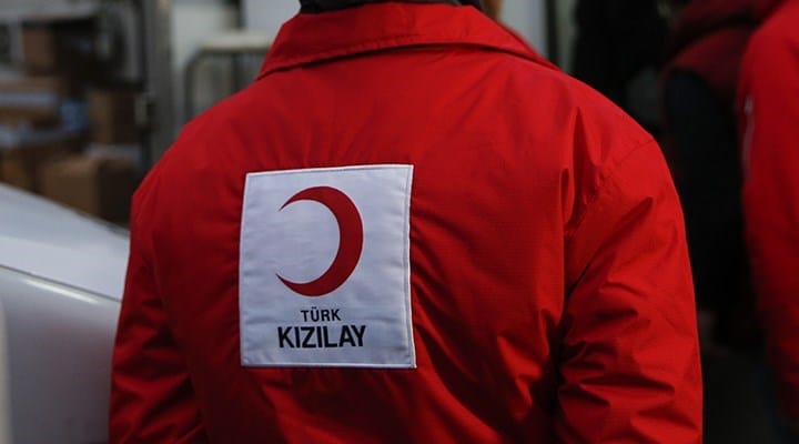 11 ilde büyük yıkıma neden olan 6 Şubat Kahramanmaraş depremlerinde çadır satışıyla tepki toplayan Kızılay'a güven azaldı. Geçen yıl 42 bin olan kurban bağışlanırken, bu sayı bu yıl 14 bine indi.