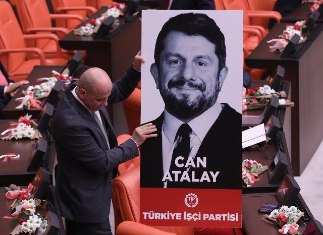 Türkiye İşçi Partisi'nden (TİP) Hatay milletvekili seçilen Gezi davası tutuklusu Can Atalay tahliye edilmesiyle ilgili bir mesaj da Kemal Kılıçdaroğlu'ndan geldi. 