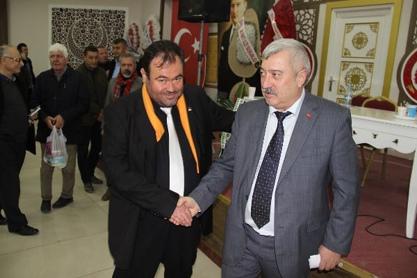 CHP Susurluk Meclis Üyesi Murat Kula, cumartesi günü düzenlenecek kongrede CHP Susurluk İlçe Başkanlığına aday olduğunu açıkladı. Kula; “Kararlı ve planlı bir çalışmayla partimizi ileriye götürecek, önümüzdeki yerel seçimlerde oyumuzu artıracağız.” dedi.