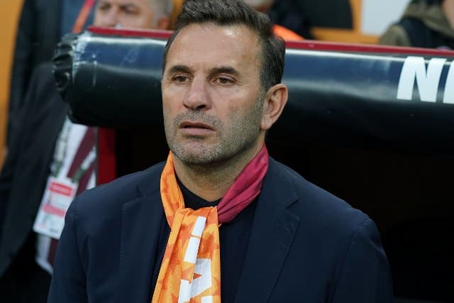 Galatasaray Teknik Direktörü Okan Buruk, Arjantinli futbolcu Mauro Icardi'nin durumuyla ilgili yaptığı açıklamada, "'Icardi pazartesi geliyor' diye bir açıklamam olmadı. Önümüzdeki hafta daha net bir şekilde belli olacak. Ailevi bir problem yaşadı" dedi.