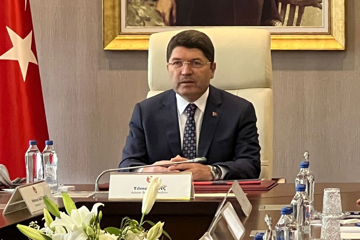 Adalet Bakanı Yılmaz Tunç, Yargıtay’da boş bulunan 6 üyelik kadrosuna gizli oylama yoluyla seçilen isimleri sosyal medya hesabından yaptığı paylaşımla açıkladı.
