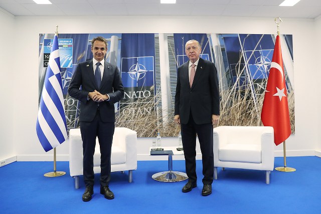 Yunanistan Başbakanı Kiriakos Miçotakis, sosyal medya platformu Twitter üzerinden yaptığı açıklamada Türkiye'ye teşekkür etti.