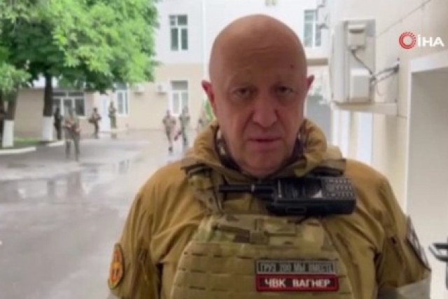 Belarus Devlet Başkanı Aleksandr Lukaşenko, Wagner lideri Evgeny Prigojin’in Rusya’da olduğunu açıklamasının ardından, Kremlin Sözcüsü Dmitry Peskov, Prigojin'in hareketlerini takip etmediklerini söyledi.