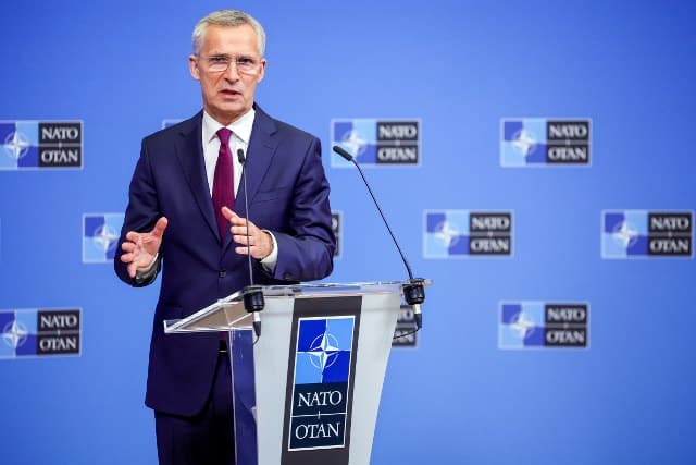 Türkiye, İsveç ve Finlandiya arasında NATO üyeliğine yönelik kurulan Daimi Ortak Mekanizma'nın 5. Toplantısının ardından basın toplantısı düzenleyen NATO Genel Sekreteri Jens Stoltenberg, “Pazartesi günü Cumhurbaşkanı Erdoğan ve Başbakan Kristersson ile bir görüşme yapacağım” dedi.