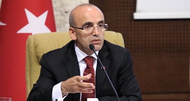 Hazine ve Maliye Bakanı Mehmet Şimşek, Merkez Bankası'nın dün gece açıkladığı seçici kredi ve miktarsal sıkılaştırma adımları hakkında sosyal medya hesabından bir değerlendirmede bulundu.