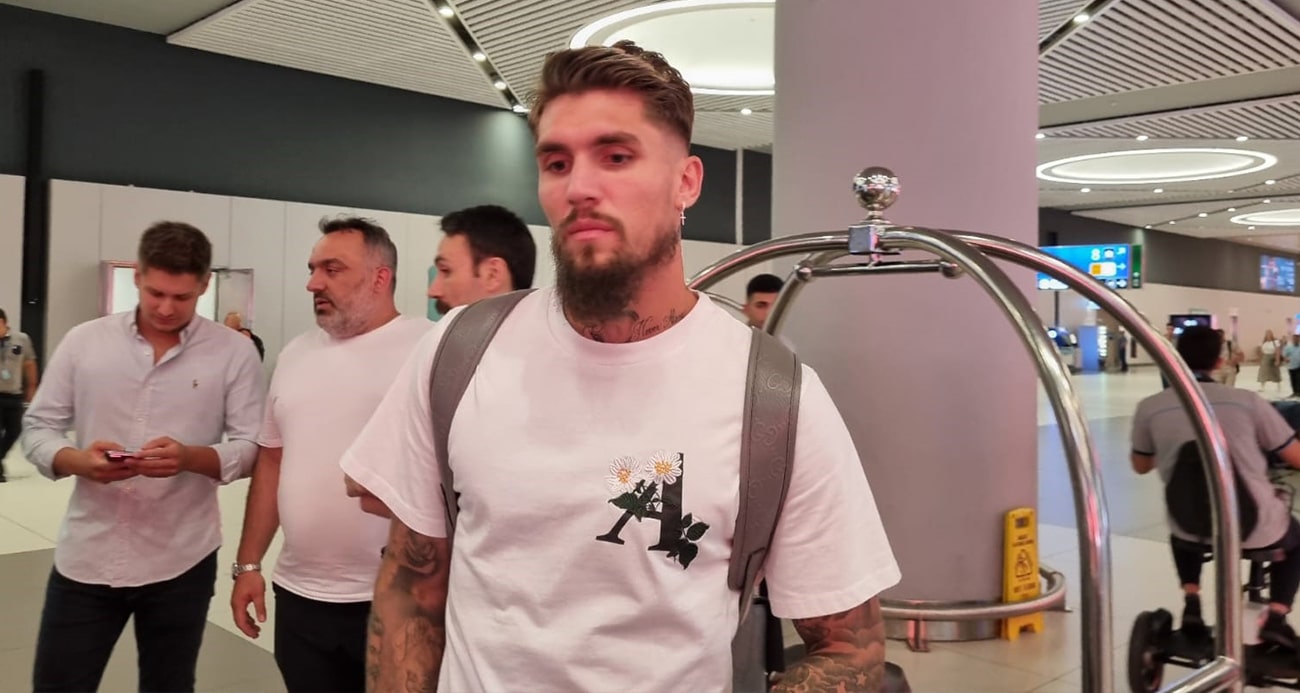 Beşiktaş’ın transfer görüşmeleri yürüttüğü Brezilyalı stoper Lyanco sağlık kontrollerini geçemeyince klüp transferi askıya aldı.