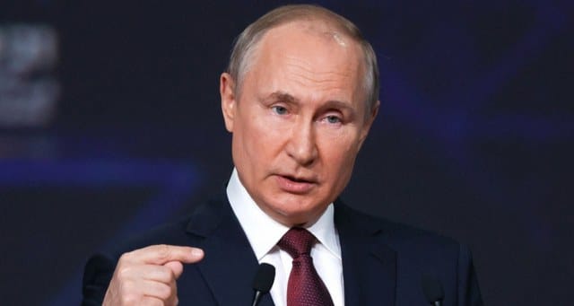 Rusya Devlet Başkanı Vladimir Putin, 17 Temmuz’da süresi dolan Karadeniz Tahıl Koridoru Anlaşması’ ve Ukrayna’nın NATO’ya üyeliği ilgili açıklamalarda bulunarak, “Eğer bize verilen