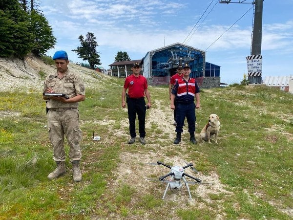 Bursa İl Jandarma Komutanlığı, orman yangınlarının önlenmesi amacıyla Uludağ'da çeşitli önlemler aldı.