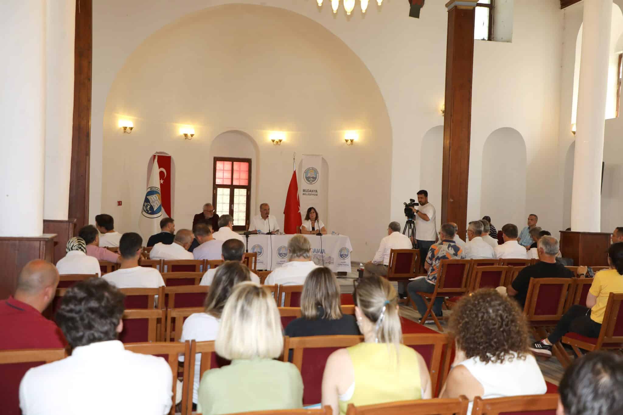 Mudanya Belediyesi'nin Temmuz ayı meclis toplantısı, Tirilye Kültür Merkezi'nde düzenlendi.