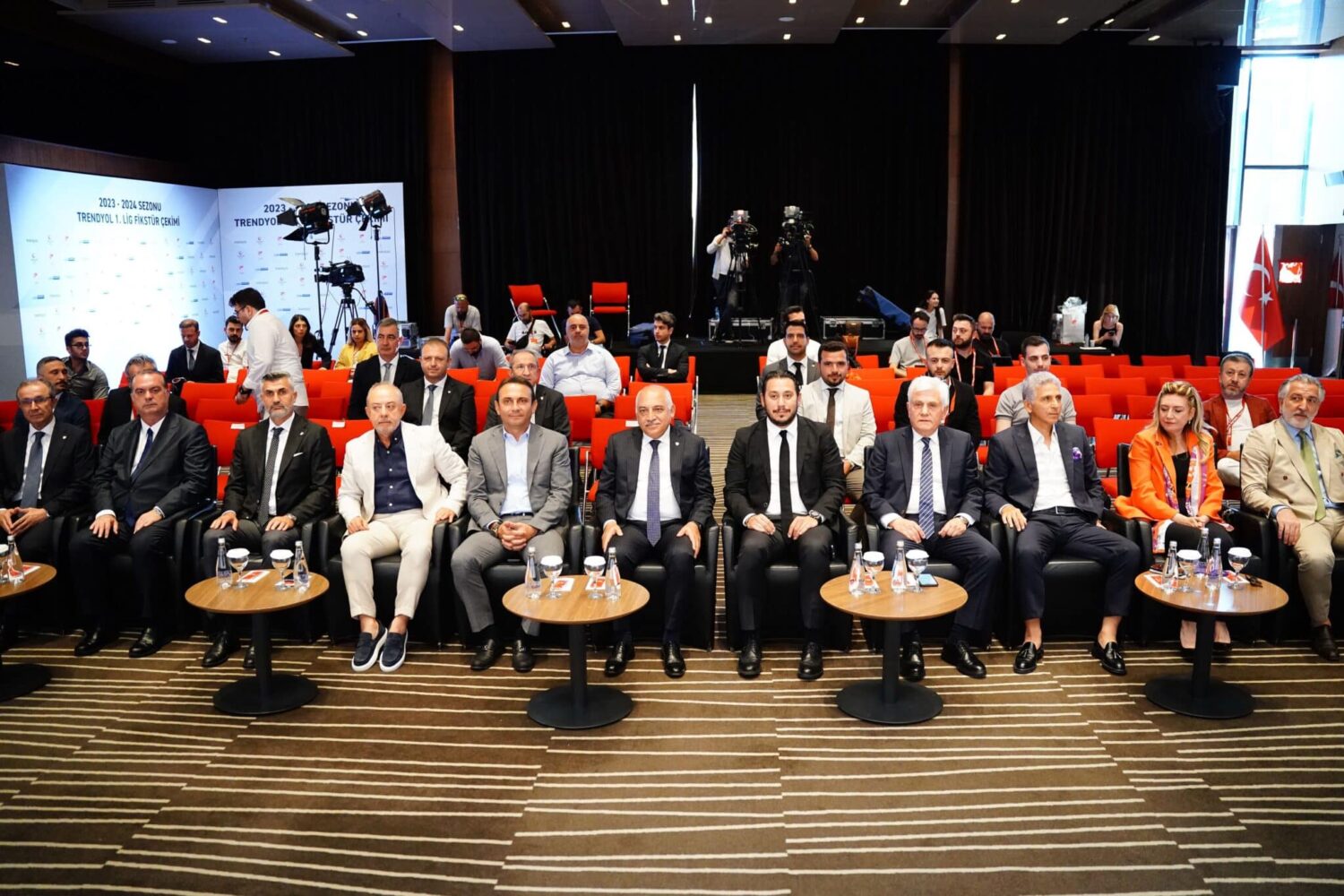 Trendyol, 1'inci Lig'de 2023-2024 sezonunun fikstürü TFF Riva Hasan Doğan Milli Takımlar Kamp ve Eğitim Tesisleri'nde çekildi.