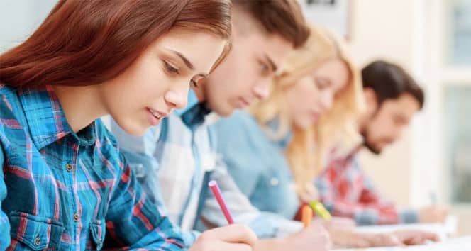 Üniversite sınav sonuçlarının açıklanmasının ardından tercih yapacak öğrencilerin nelere dikkat etmesi gerektiği konusunda tavsiyelerde bulunan Hakan Dağ, istenilen  bölümle ilgili karar verildikten sonra ilk dikkat edilmesi gereken konunun akademik kadro olduğunu vurguladı. Dağ, “Kendilerine eğitim verecek olan fakültenin tüm akademik kadrosu araştırılmalı” dedi.
