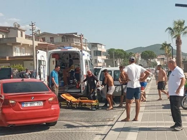 Balıkesir'in Burhaniye ilçesinde 18 yaşındaki genç boğulma tehlikesi geçirdi. Gencin tedavi gördüğü ve bilincinin açık olduğu öğrenildi. 