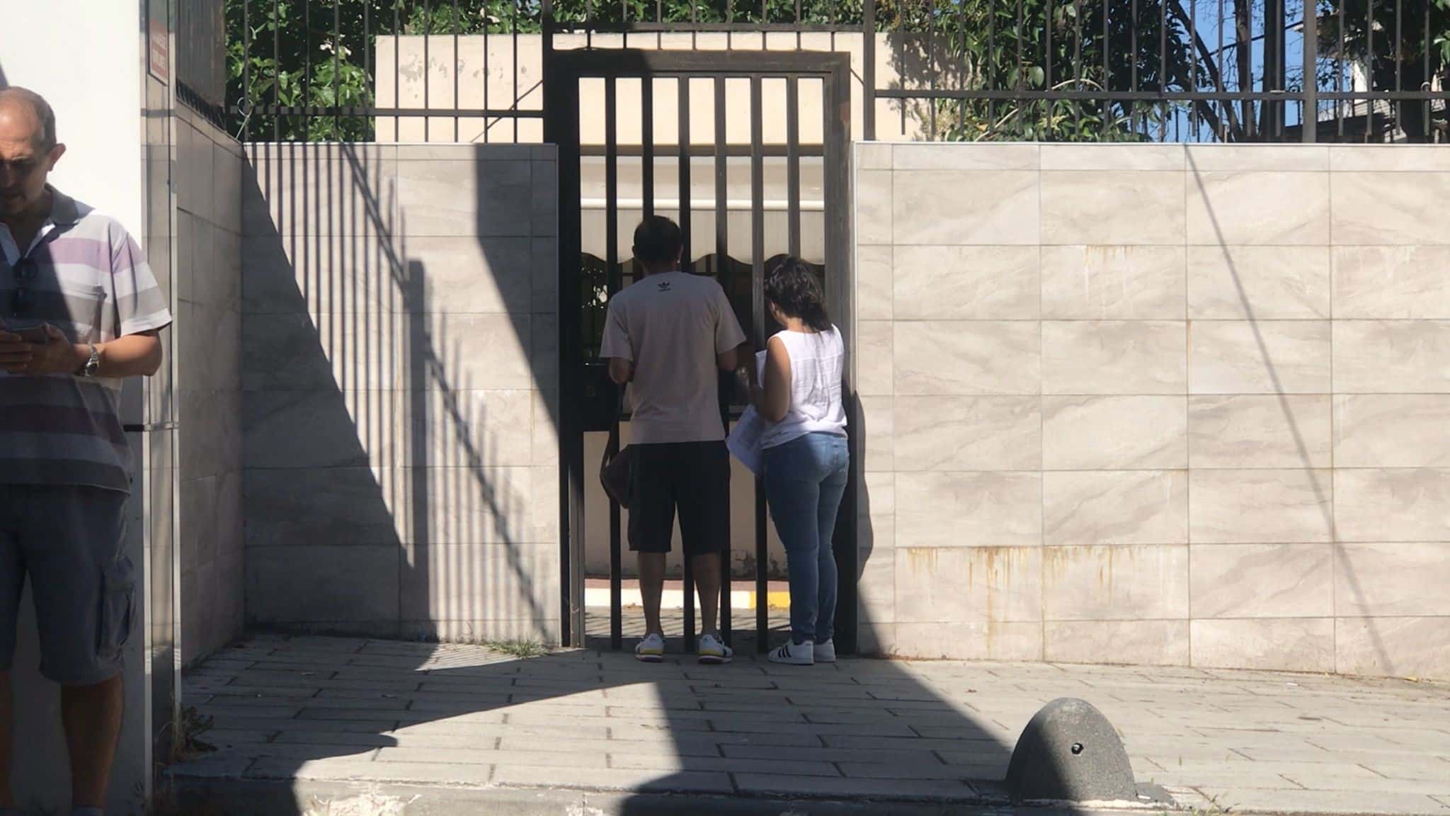 ÖSYM tarafından düzenlenen Kamu Personeli Seçme Sınavı'nın (KPSS) Alan Bilgisi 1. oturumu saat 10.15'te başladı. Sınavın 2. oturumu ise saat 14.30'da başlayacak.