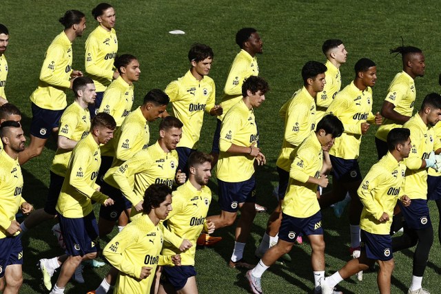 Ukrayna ekibi Dinamo Kiev, yeni sezon öncesi hazırlık kampı için Rusya'ya giden Fenerbahçe'ye sert tepki gösterdi.