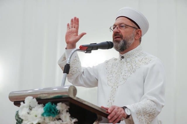Diyanet İşleri Başkanı Ali Erbaş, İsrail ordusunun işgali altındaki Batı Şeria'nın Cenin kentine düzenlediği saldırıyı kınadı.