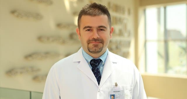 Medicana Sağlık Grubu Kardiyoloji Bölümü’nden Dr. Öğr. Üyesi Göksel Güz, sıcak havalarda kalp hastaları için uyarılarda bulundu.