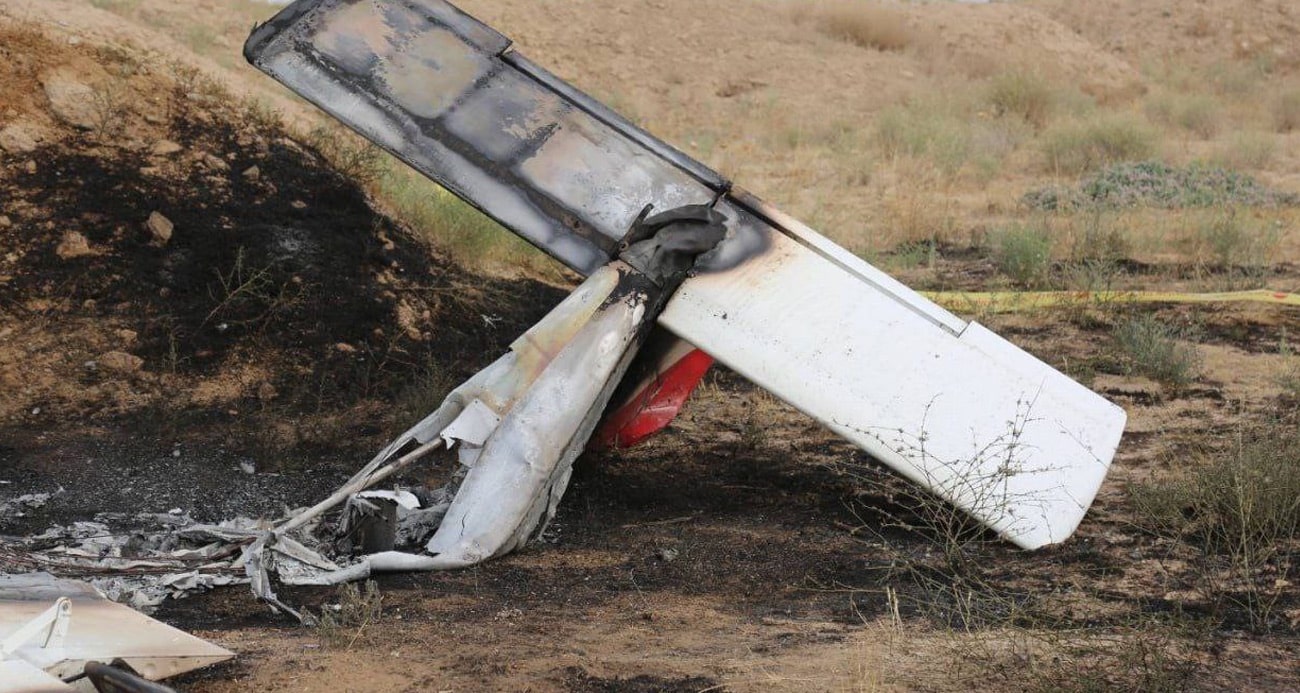 İran'ın Kerec kentinde, sabah saatlerinde bir eğitim uçağı düştü. Pilot ve öğrencisi hayatını kaybetti.