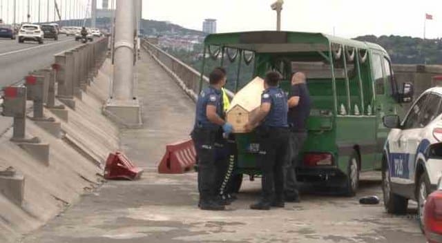 15 Temmuz Şehitler Köprüsü’nde meydana gelen tek taraflı kazada motosiklet sürücüsü hayatını kaybetti. 