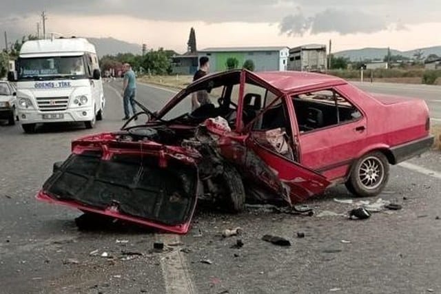 Emniyet Genel Müdürlüğü, yılın 6 aylık kaza bilançosunu kamuoyu ile paylaştı. 2023’ün Ocak-Haziran döneminde ülke genelinde meydana gelen 257 bin 373 kazada bin 345kişi hayatını kaybederken, 159 bin 235 kişi yaralandı.
