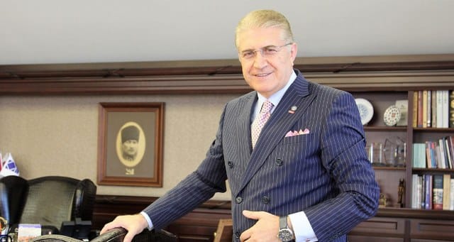 İstanbul'da nargile yasağı Vali Davut Gül tarafından duyuruldu. Konuyla ilgili açıklamada bulunan Türkiye Sigarayla Savaş Derneği Başkanı Doç. Dr. Mustafa Aydın,