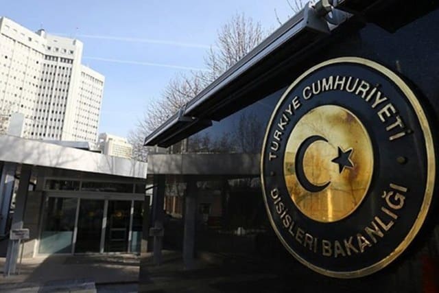 Mısır ile Türkiye arasındaki ilişkilerde normalleşme kapsamında önemli bir gelişme yaşandı. İki ülke diplomatik ilişkilerini büyükelçilik seviyesine çıkardı.