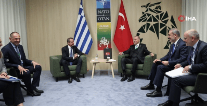 Cumhurbaşkanı Recep Tayyip Erdoğan, NATO Liderler Zirvesi'nde Yunanistan Başbakanı Kyriakos Miçotakis ile görüştü.