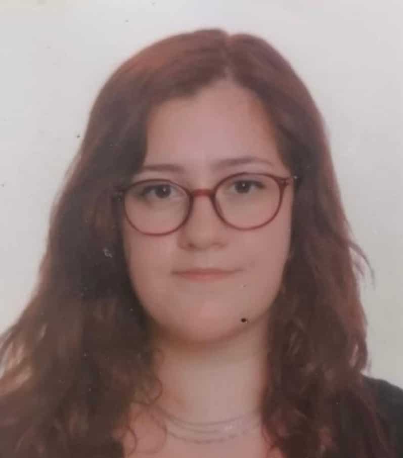 İzmir Buca'da üniversite öğrencisi D. D., evde saçını boyadığı esnada fenalaştı, hemen hastaneye kaldırılan genç kurtarılamadı.