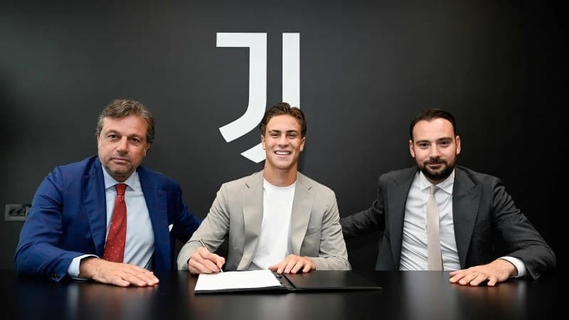 Juventus, Kenan Yıldız’ın sözleşmesinin 2027’ye kadar uzatıldığını duyurdu.