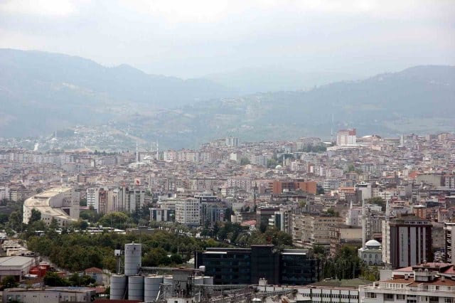 Resmi Gazete’de yayımlanan karar ile emlakçıların, mülk sahiplerinin bilgisi ve imzası olmadan, yetki almadan ilan yayınlama devri sona eriyor.