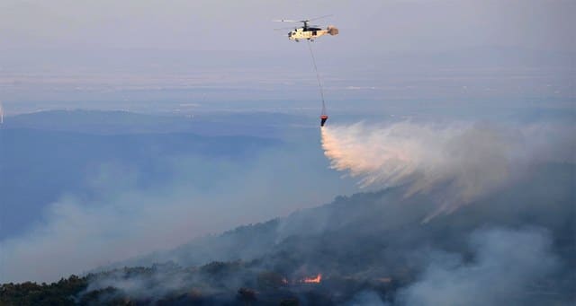 Yunanistan’ın Dedeağaç kentindeki orman yangınlarında, 81 bin hektar alan küle dönerken, yangının 2000 yılından bu yana Avrupa Birliği'ndeki (AB) en büyük yangın olduğu kaydedildi.