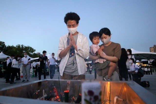 Japonya'da dünyanın ilk atom bombası saldırısı sonucu binlerce insanın hayatını kaybettiği trajedi, Hiroşima'da düzenlenecek olan törenle saldırının 78. yılında anılacak.