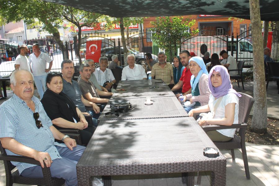 Susurluk Belediye Başkanı Nurettin Güney, ata tohumu buğdaylardan öğütülen ve doğal unla yapılan ekmeklerin tanıtımını gerçekleştirdiği toplantıda, sağlıklı beslenmenin önemine vurgu yaptı.