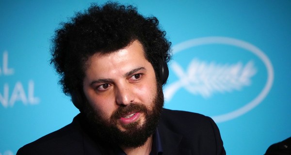 İran'da yasaklanmış olan "Leyla'nın Kardeşleri" adlı filmin senarist ve yönetmeni Said Rustayi, 6 aylık hapis cezasına mahkum edildi.