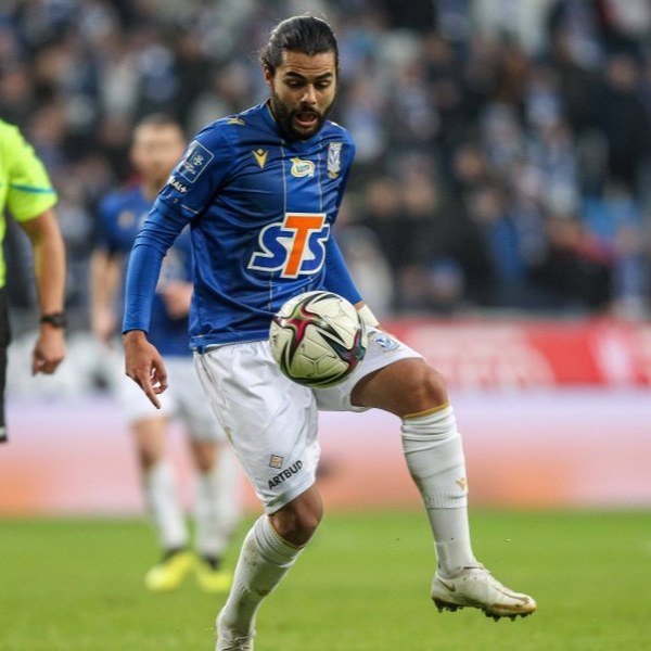 Kocaelispor, Joao Amaral ile 2 yıllık sözleşme imzaladığını resmi olarak açıkladı.