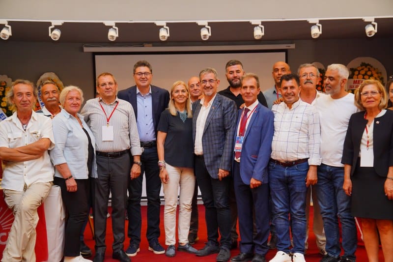 Balıkesir’in Ayvalık ilçesinde, Cumhuriyet Halk Partisi (CHP) İlçe Başkanlığı’nın olağan kongresi İsmet İnönü Kültür Merkezi