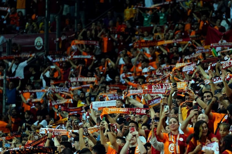 Galatasaray ile Olimpija Ljubljana arasında Rams Park’ta oynanan karşılaşmayı 39 bin 623 taraftar izledi. 