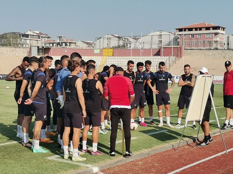 Bandırmaspor, Trendyol 1. Lig'in 2. haftasında karşılaşacağı Boluspor maçı hazırlıklarına devam etti. 