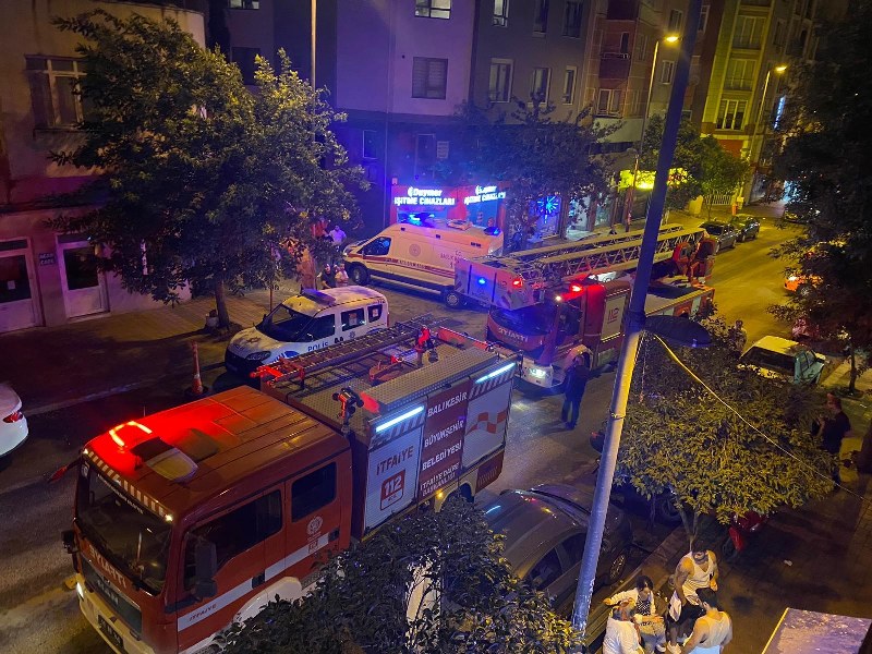 Balıkesir’in Bandırma ilçesinde ocakta bırakılan tencere neredeyse felakete neden oluyordu. 