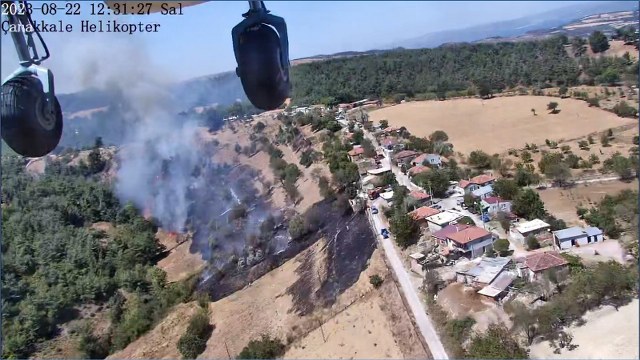 Çanakkale’de devam eden orman yangınının çıktığı ilk anlar paylaşıldı.