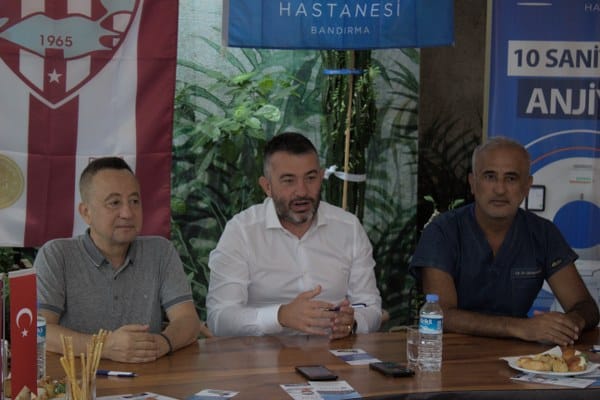 Trendyol 1.Liginde mücadele eden Bandırmaspor'un sağlık sponsoru Bandırma Royal Hastanesi oldu.