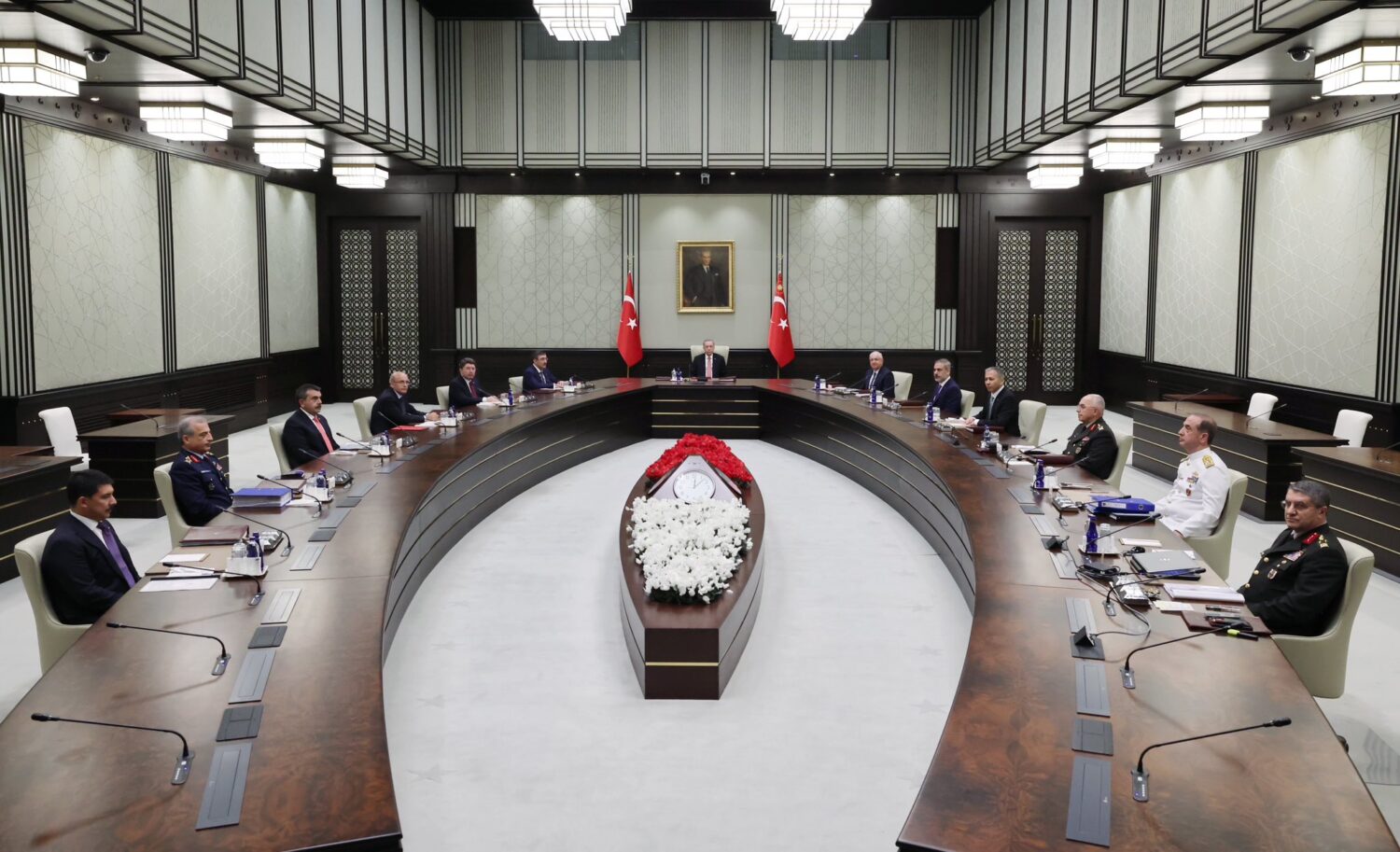 Yüksek Askeri Şura (YAŞ), Cumhurbaşkanı Recep Tayyip Erdoğan başkanlığında Beştepe’de toplandı.