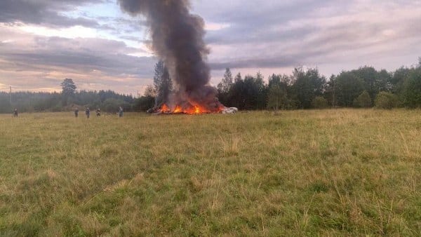 Rus paralı asker grubu Wagner’in lideri Evgeny Prigojin’in de yolcu listesinde olduğu özel jet Rusya’nın başkenti Moskova yakınlarında düştü. Kazada 10 kişi hayatını kaybetti.