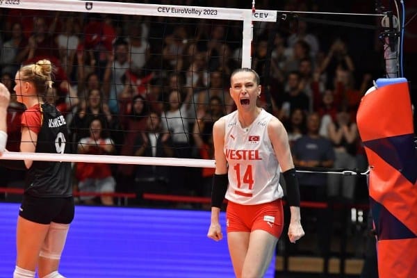 2023 CEV Kadınlar Avrupa Voleybol Şampiyonası'nda son 16 turunda Belçika ile mücadele eden A Milli Kadın Voleybol Takımı'nın