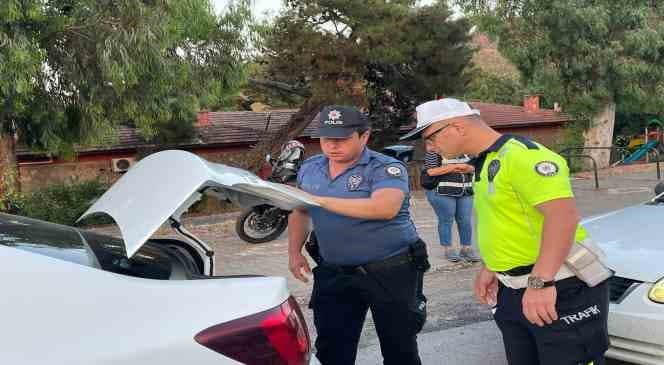 Balıkesir’de il genelinde son 1 haftada yaptıkları asayiş operasyonlarında çeşitli suçlardan aranan 145 şahıs gözaltına alındı.
