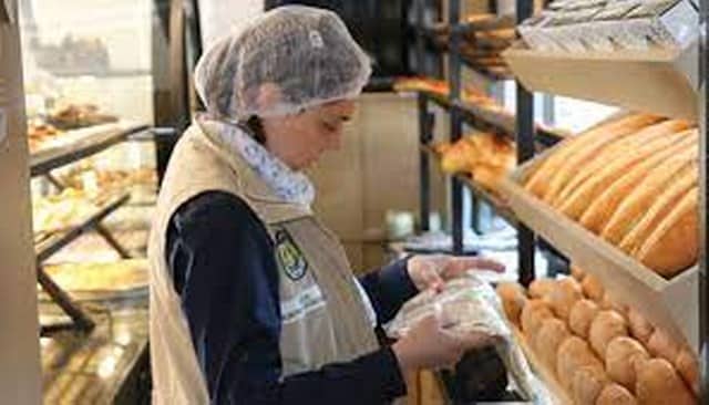 Tarım ve Orman Bakanı İbrahim Yumaklı’nın talimatıyla 81 ilde eş zamanlı olarak lokanta, restoran, kafeterya, otel gibi toplu tüketim yapılan yerlerde denetimler yapılacak. 