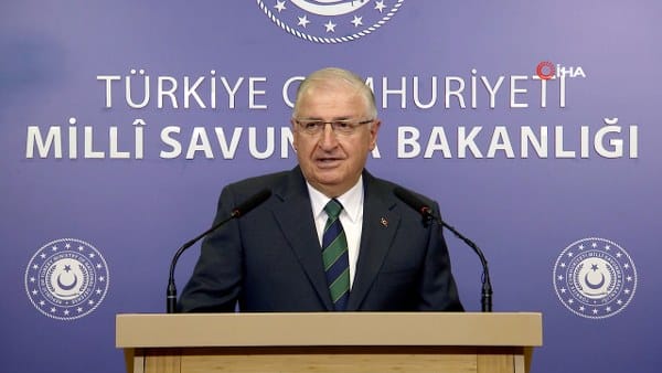 Millî Savunma Bakanı Yaşar Güler, Malazgirt Zaferi'nin yıldönümü nedeniyle düzenlenen törenin ardından Azerbaycan'a seyahat etti.